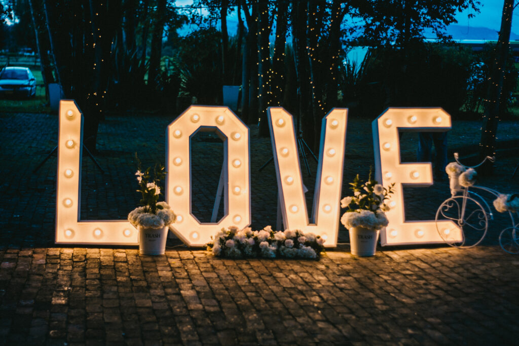 DECORACIÓN DE VENUE EN HACIENDA POZO CHICO - Foto Mémora